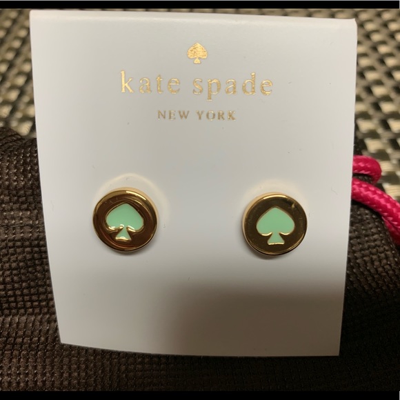 NEW☘️KATE SPADE ♠️  GREEN SPADE EARRINGS - Picture 2 of 3